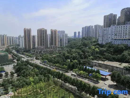 Zhongyi Hotel (Chongqing West Station Branch)