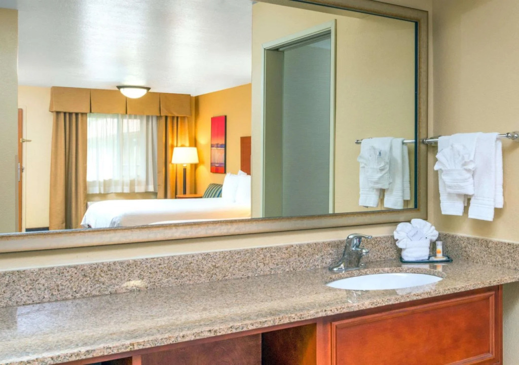 Days Inn and Suites Scottsdale