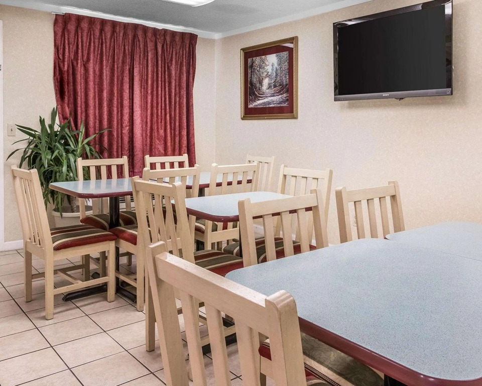 Rodeway Inn Madison Heights - Detroit