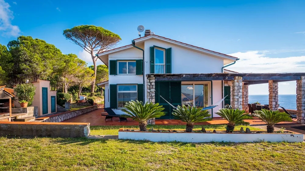 Villa Glaucos