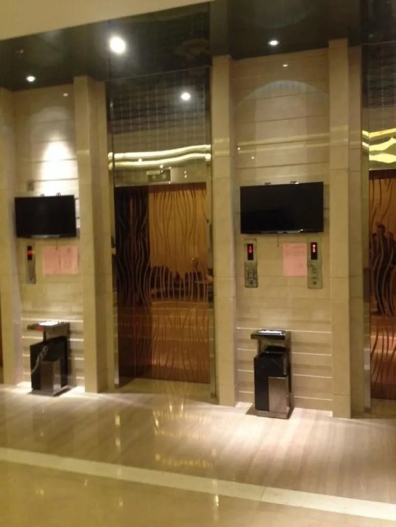 Bojing Hopson Plaza Apartment Hotel - Room 1803