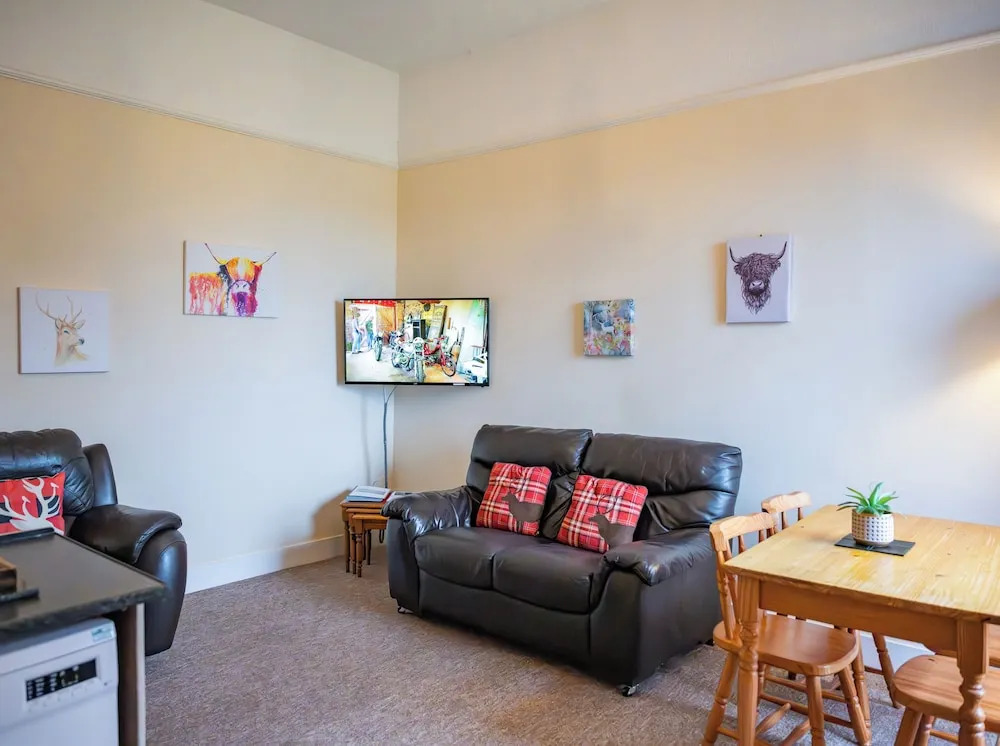 East Wing Apartment