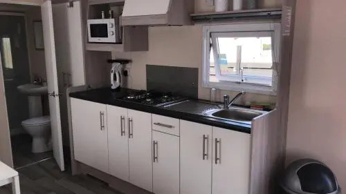 Caravan in IJmuiden op camping Duindoorn