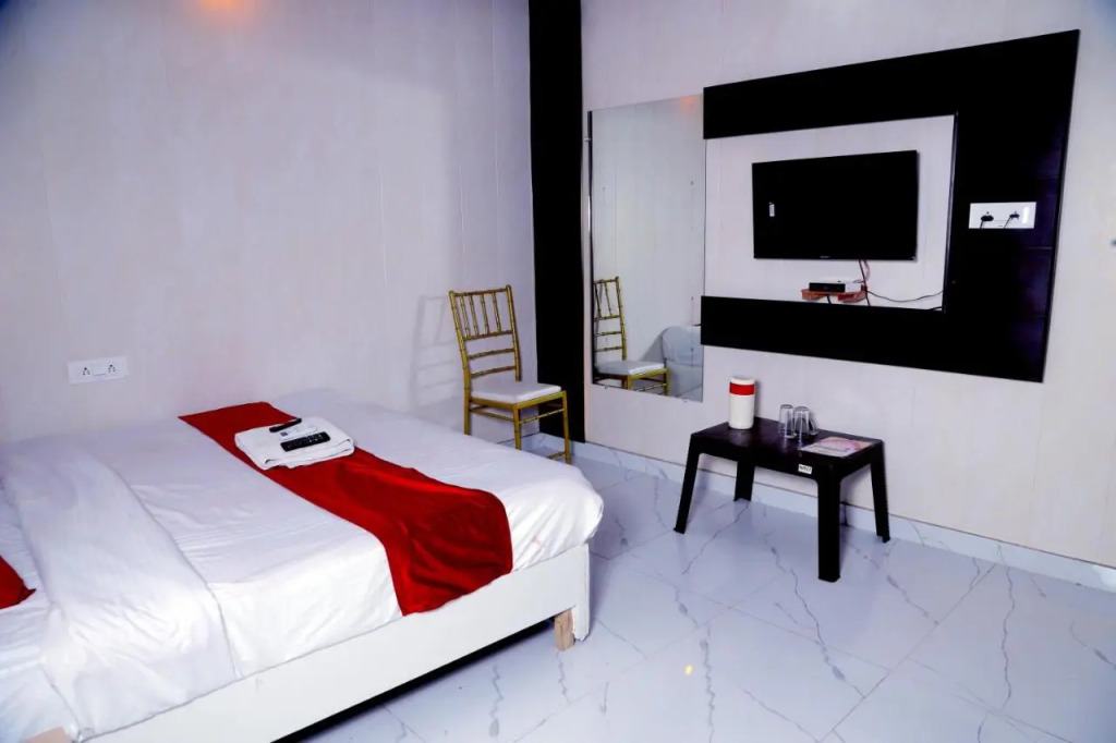 Hotel Krishna Manu Palace