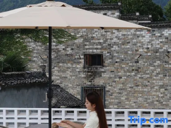 Like your luxurious hot spring homestay in the courtyard