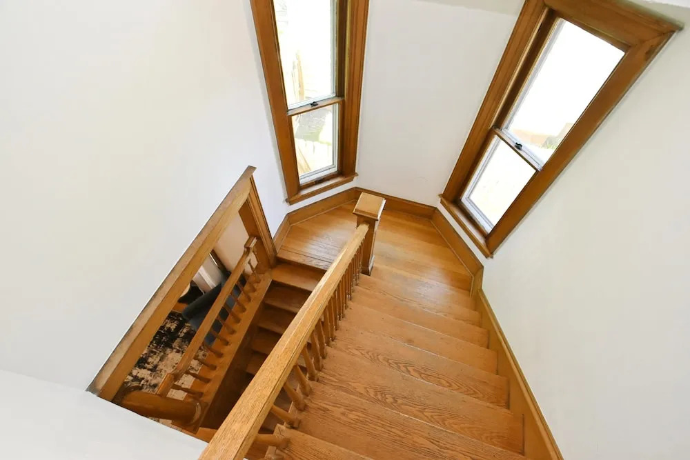 Historic Renovated Home Steps to Notre Dame 103