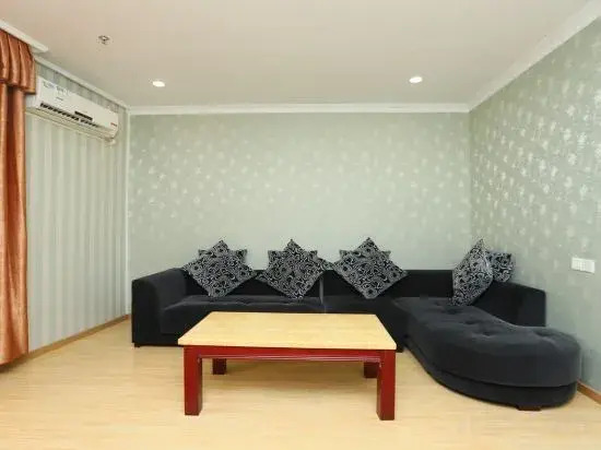 Junrun Hotel