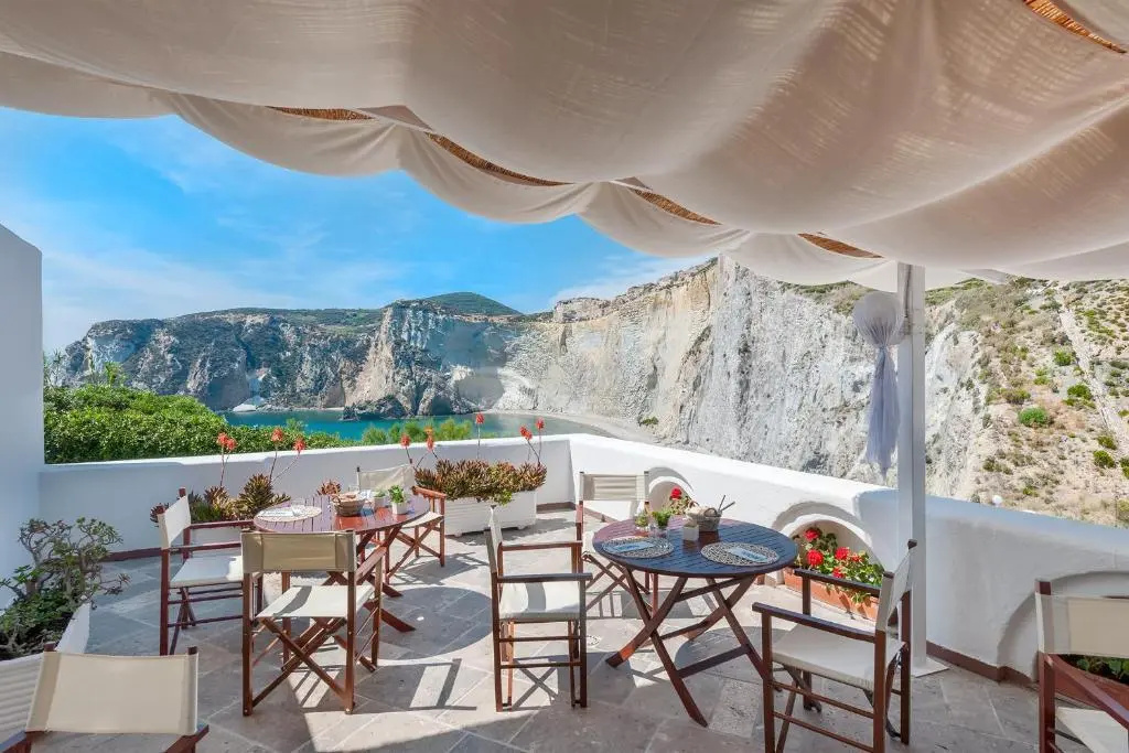 Hotel Chiaia Di Luna