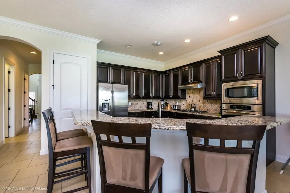Elegant 5 BD, 5 BH Villa