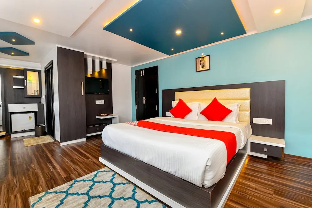 Oyo 24725 Houseboat Royal River 4bhk
