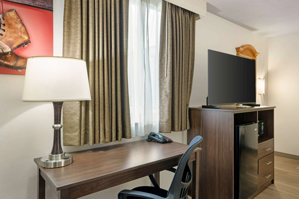 Best Western Green Bay Inn and Conference Center
