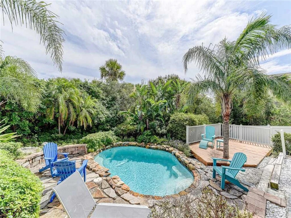 Summer Wind, 4 bedrooms, Private Pool, Next to Beach, Sleeps 8