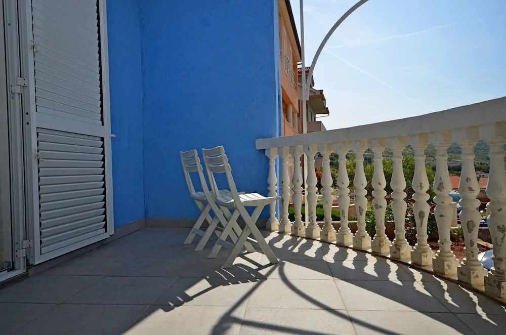 Apartment Blue House