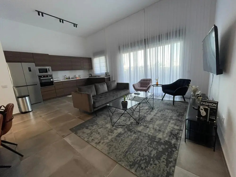 Deluxe Apartment with Private GardenArea