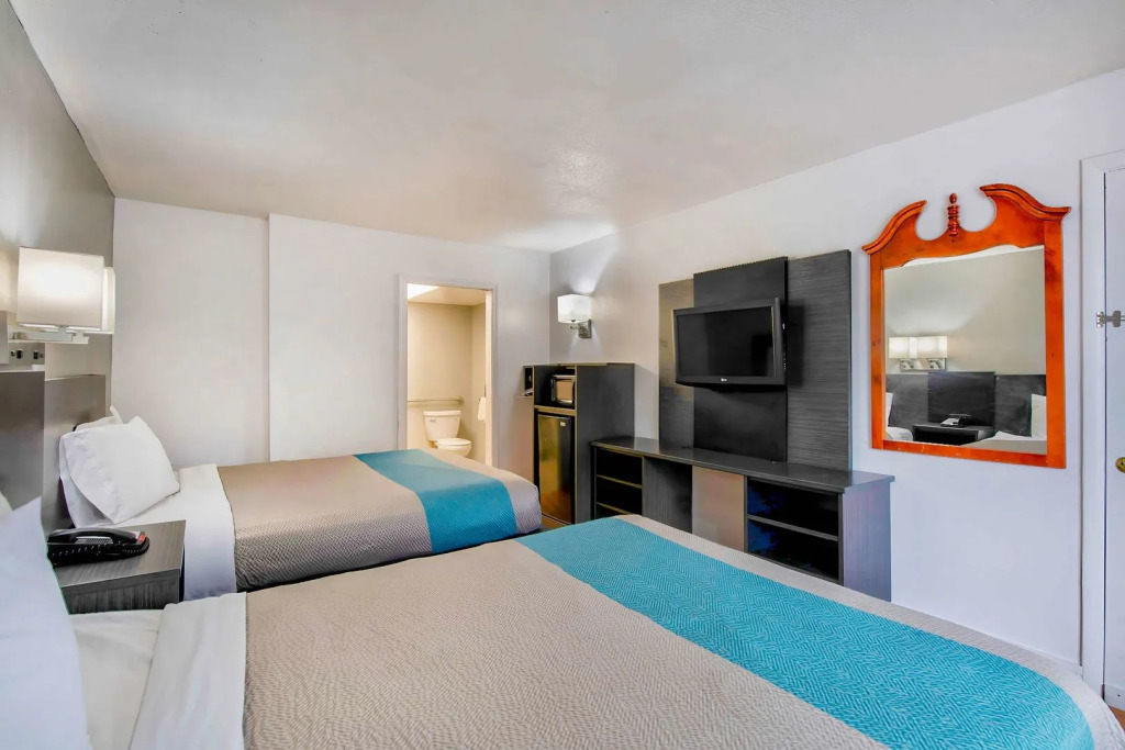 Motel 6 Byron, GA