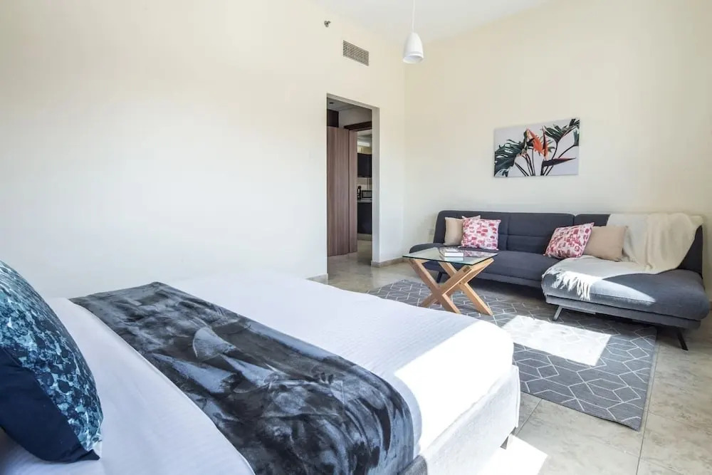 Signature Living in Modern 1BR Apartment at Jvt!