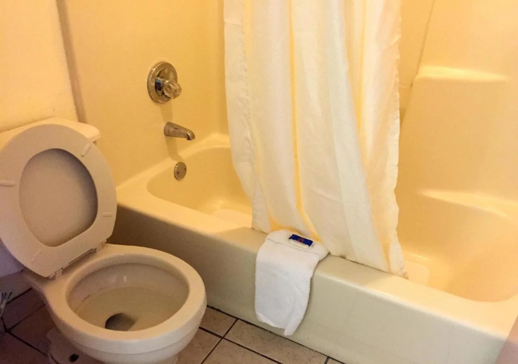 Motel 6 Calera