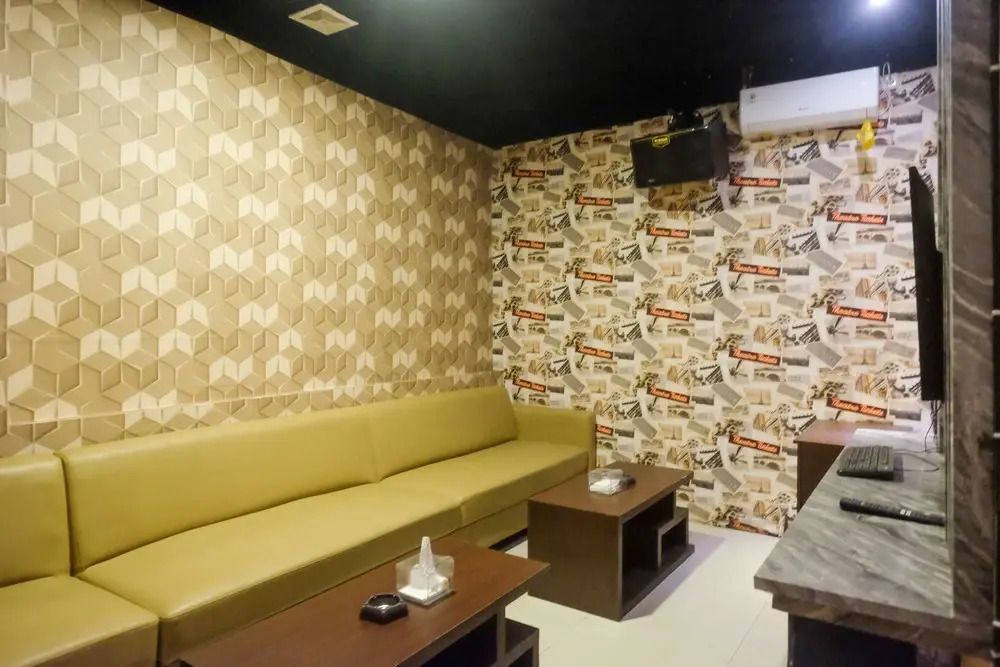 Urbanview Hotel DJ Inn Tegal