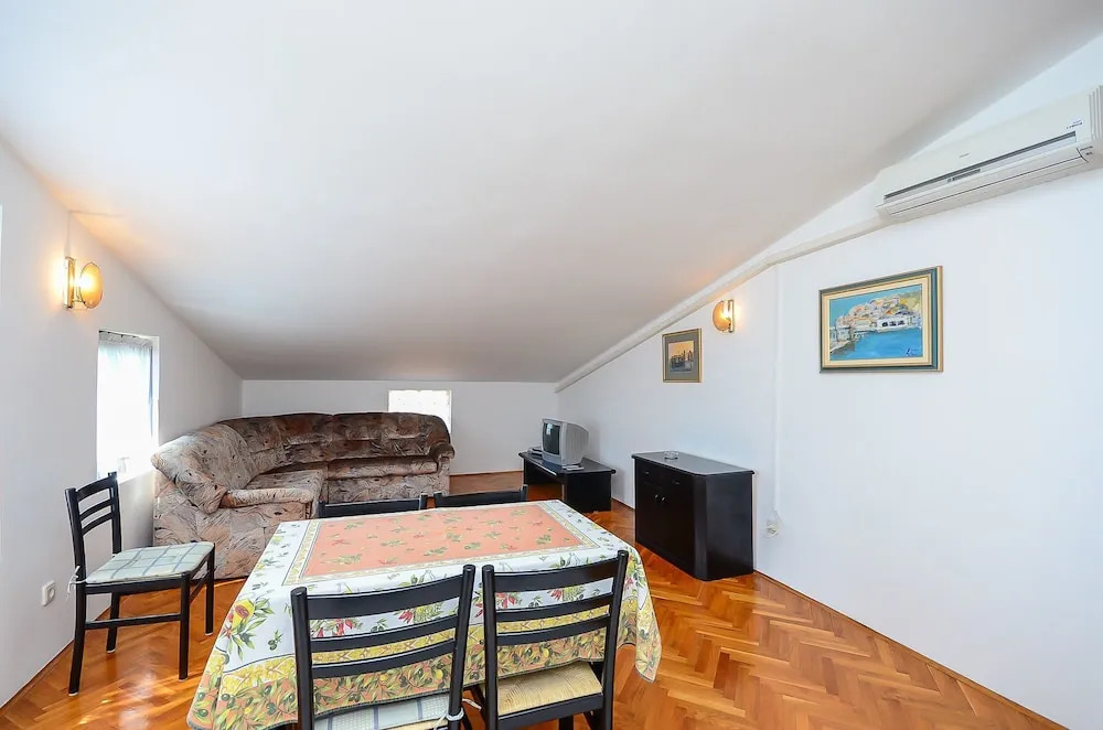 Apartments Dragica