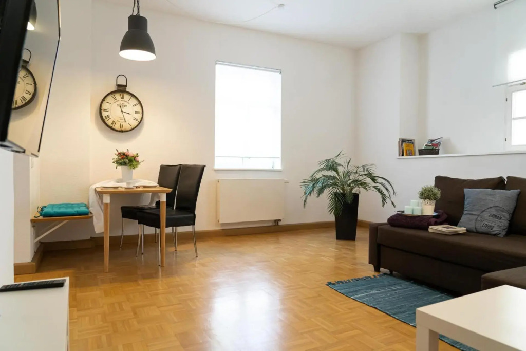 Old Town Apartment