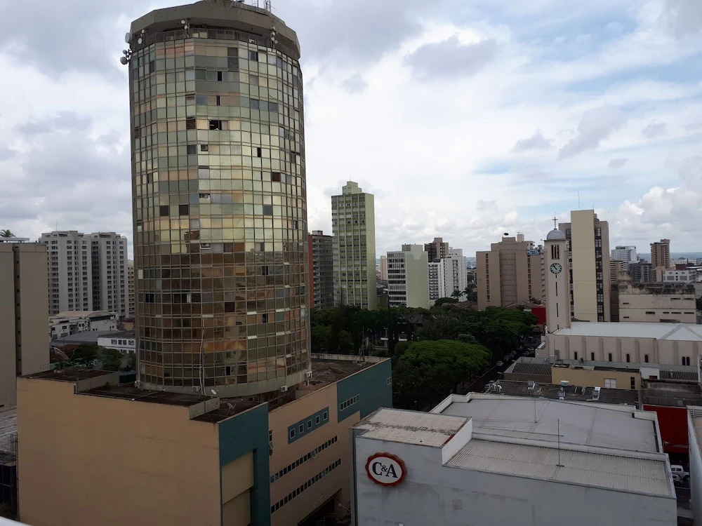 Apto com Ar Split Centro Local Imbatível