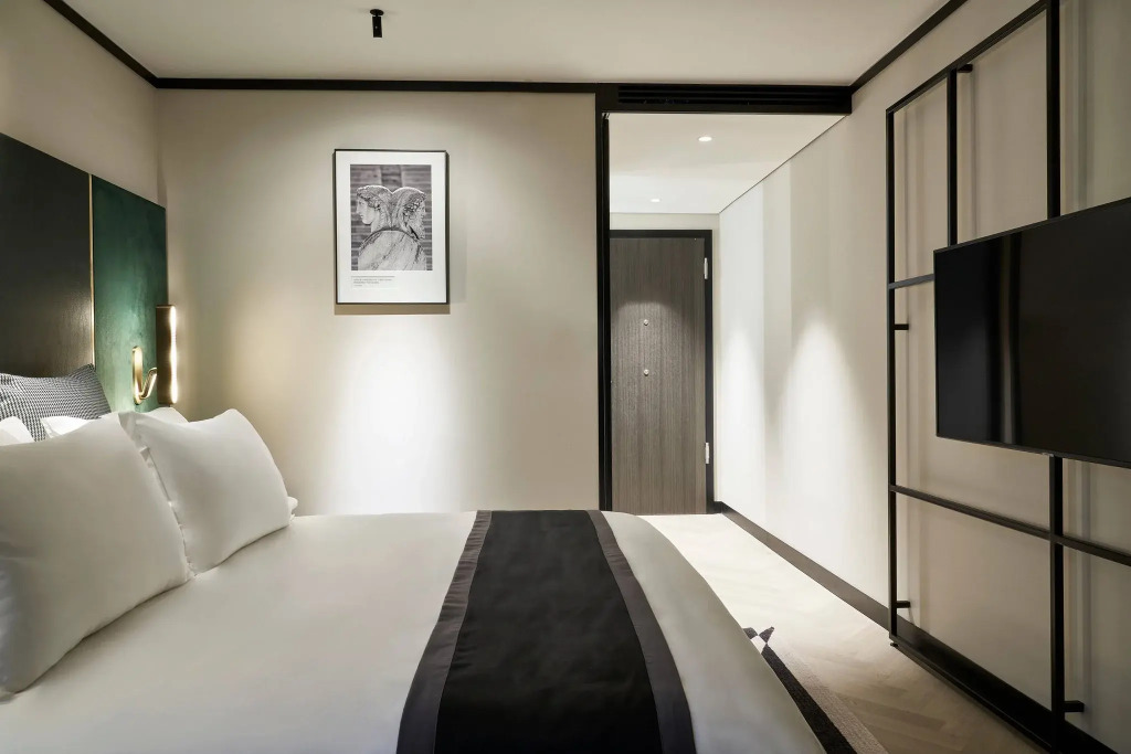 Academias Hotel, Autograph Collection