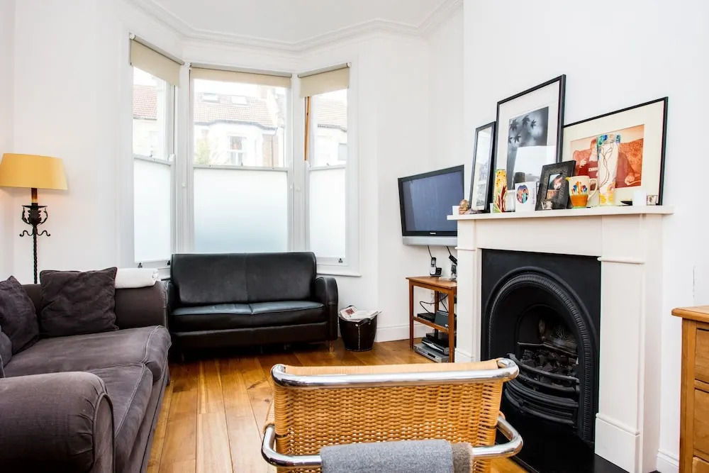 Wonderful 4 Bedroom Home In Kensal Rise