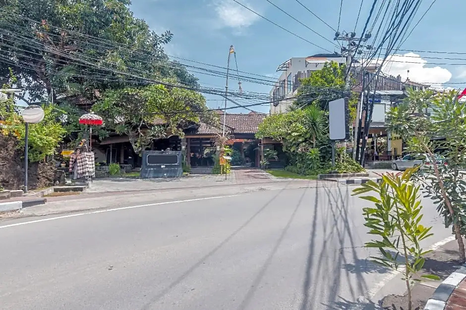 ZEN Rooms Seminyak Taman Petitenget