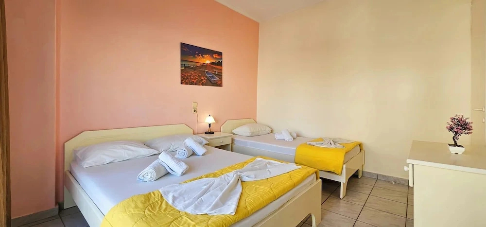 Chariclia Hotel