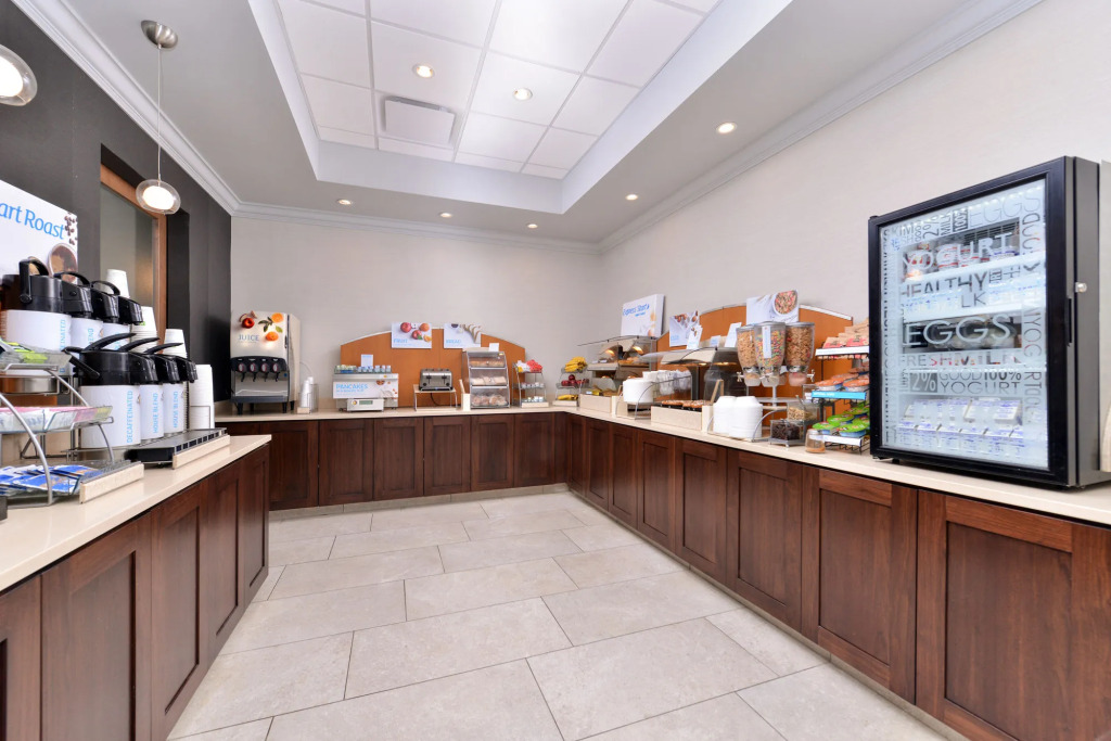 Holiday Inn Express Hotel & Suites St. Louis West-OFallon by IHG