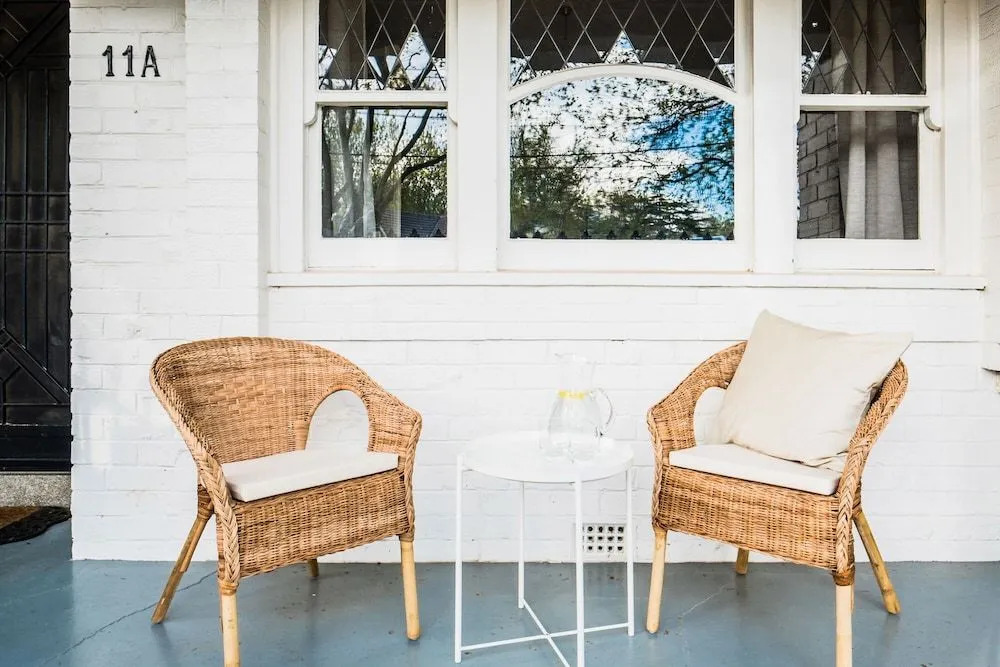 Elwood Beach Calming Tones - Rejuvenate Stays