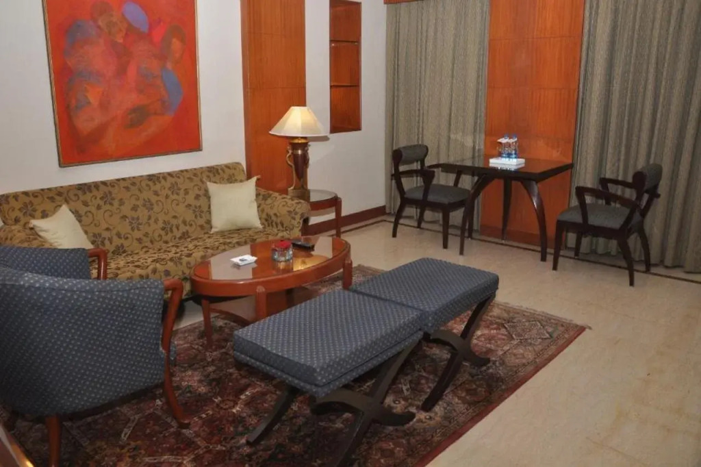 Hotel The Hans - Connaught Place, New Delhi