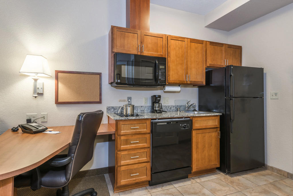 Candlewood Suites Burlington by IHG