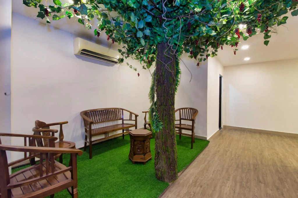 Simms Garden Hotel
