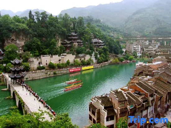 Dahe Guanyi Inn