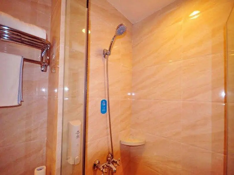 Dongfang Yi Hotel (Hangzhou West Lake)