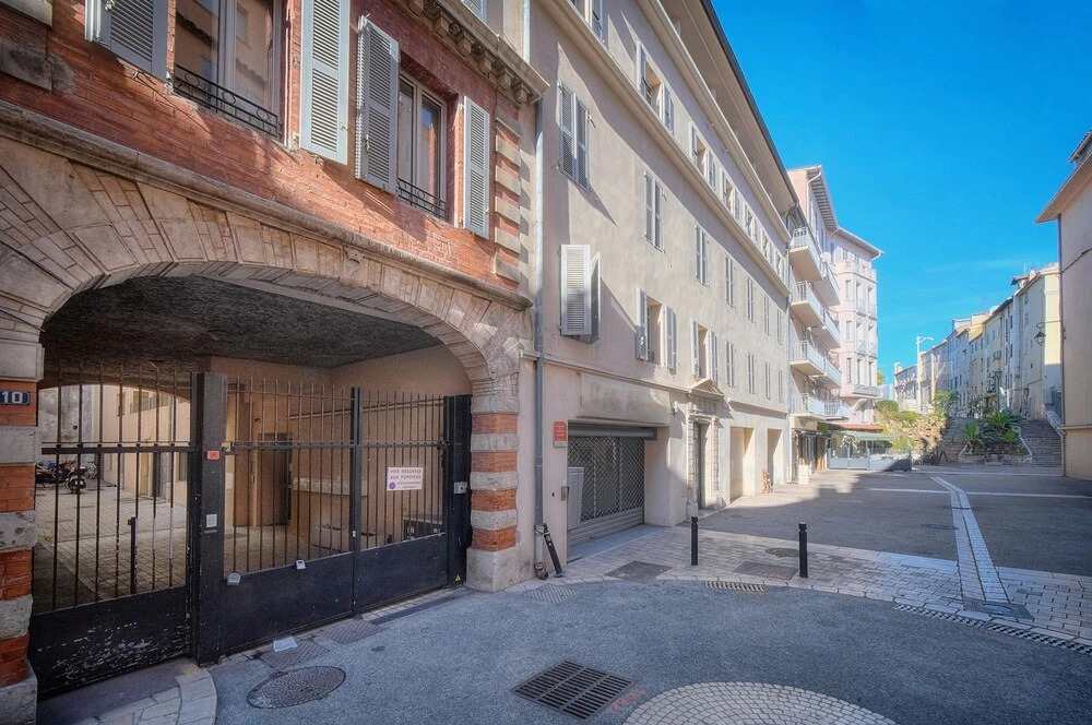Magnifique 3 pi ces Avec Terrasse A2b238
