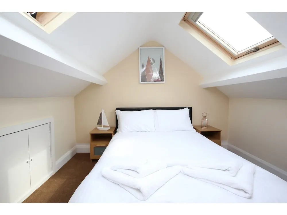Holiday Home for 8 + Parking - Trendy Easy Oxford