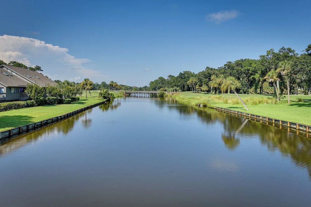 Palmetto Dunes Golf Getaway: Pool + Beach Access!