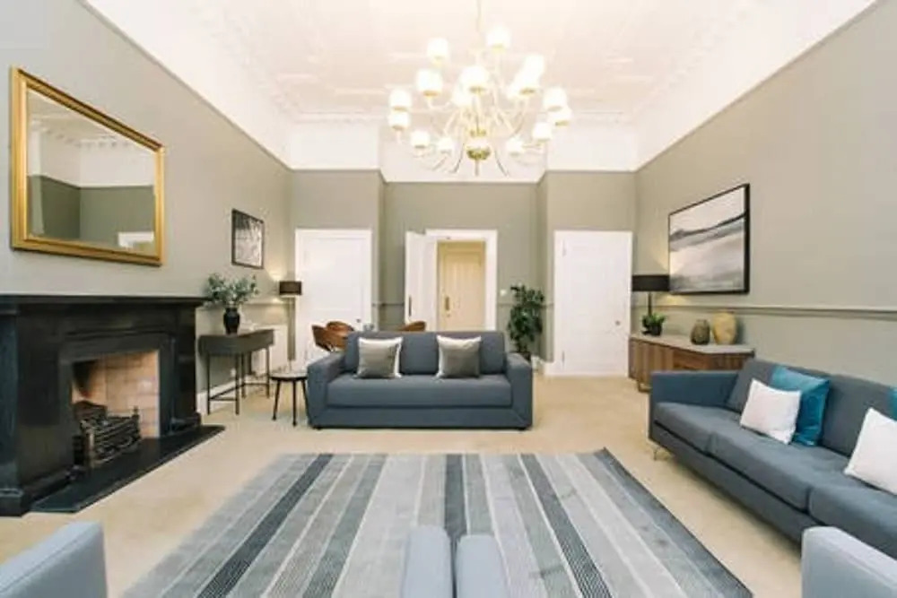 JOIVY Palmerston Place Residence: Luxury City Centre Apt With Private Parking