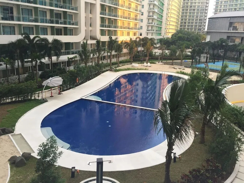 Azure Urban Resort South Paranaque Beach View Unit- Newly Renovated - Near Airport Near SM Bicutan