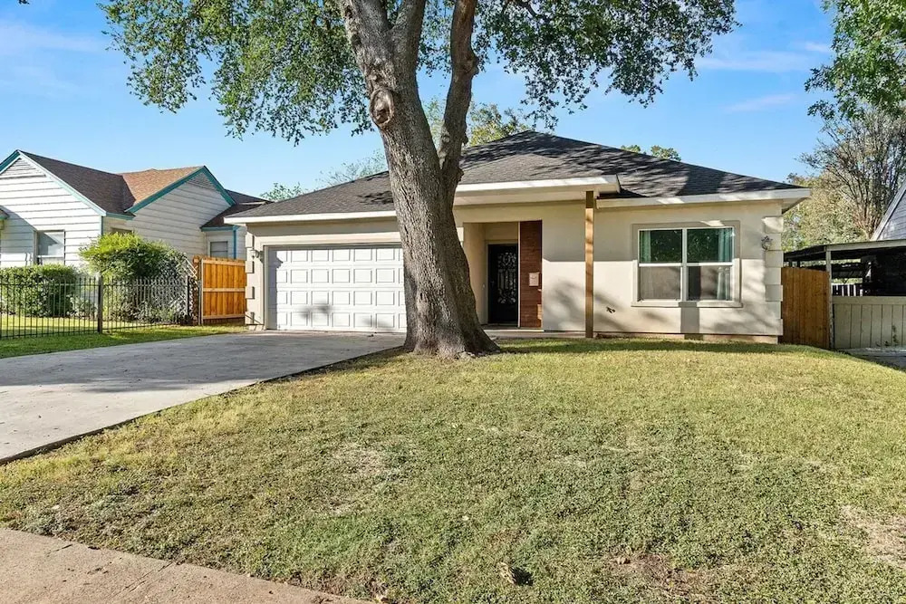 Large 3BD 2BR Lower Bishop Arts Near Downtown Dallas