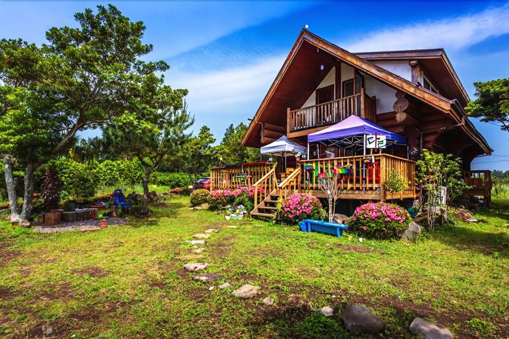 Seogwipo Log Village Pension