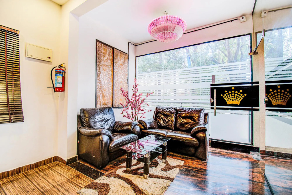 FabHotel Corporate Crown - Nr Jyoti Nivas University