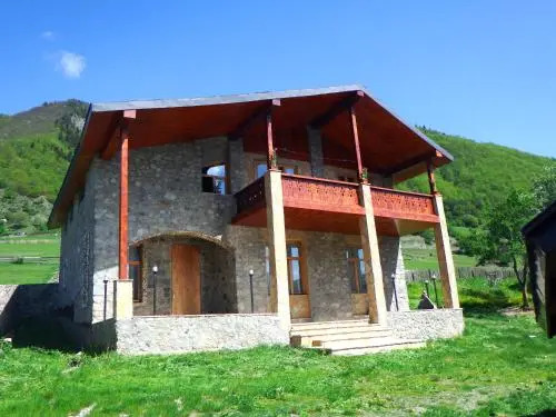 Hotel Old House Mestia