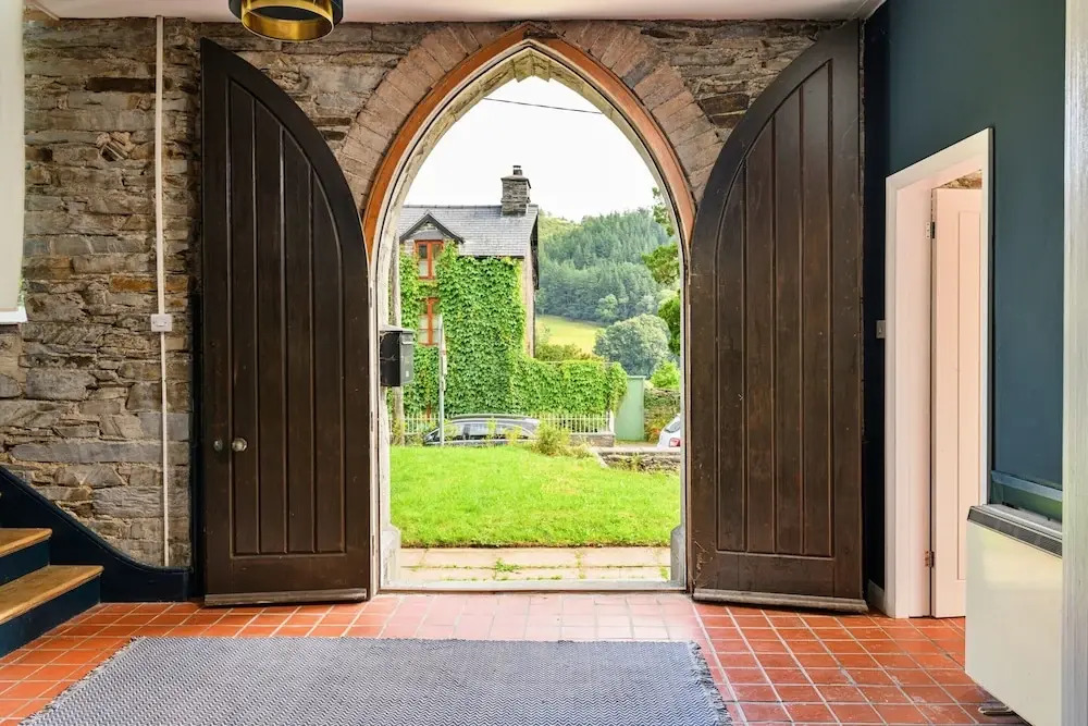 5 Bedroom Holiday Home in Dinas Mawddwy, No Deposit