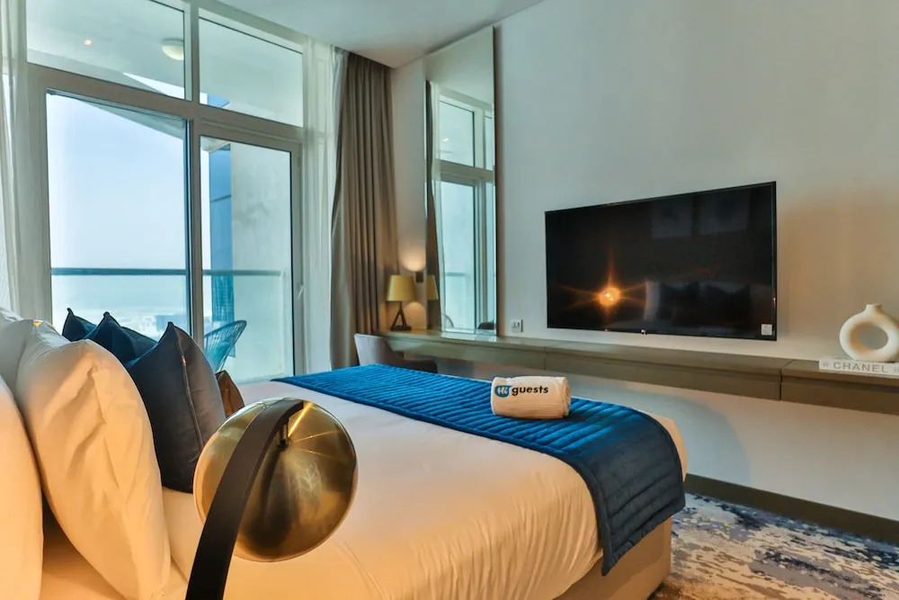 Canal view Studio and One Bedroom Apartments, Damac Maison Prive by TSHH