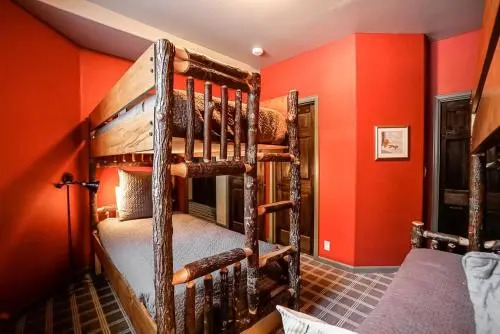 Boulder Ridge Retreat