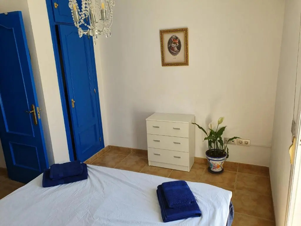 Private townhouse with roof terrace close to the beach