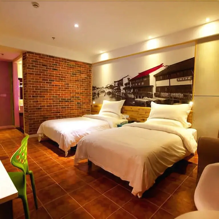 100 Inn Shangrao Central Square Walking Street